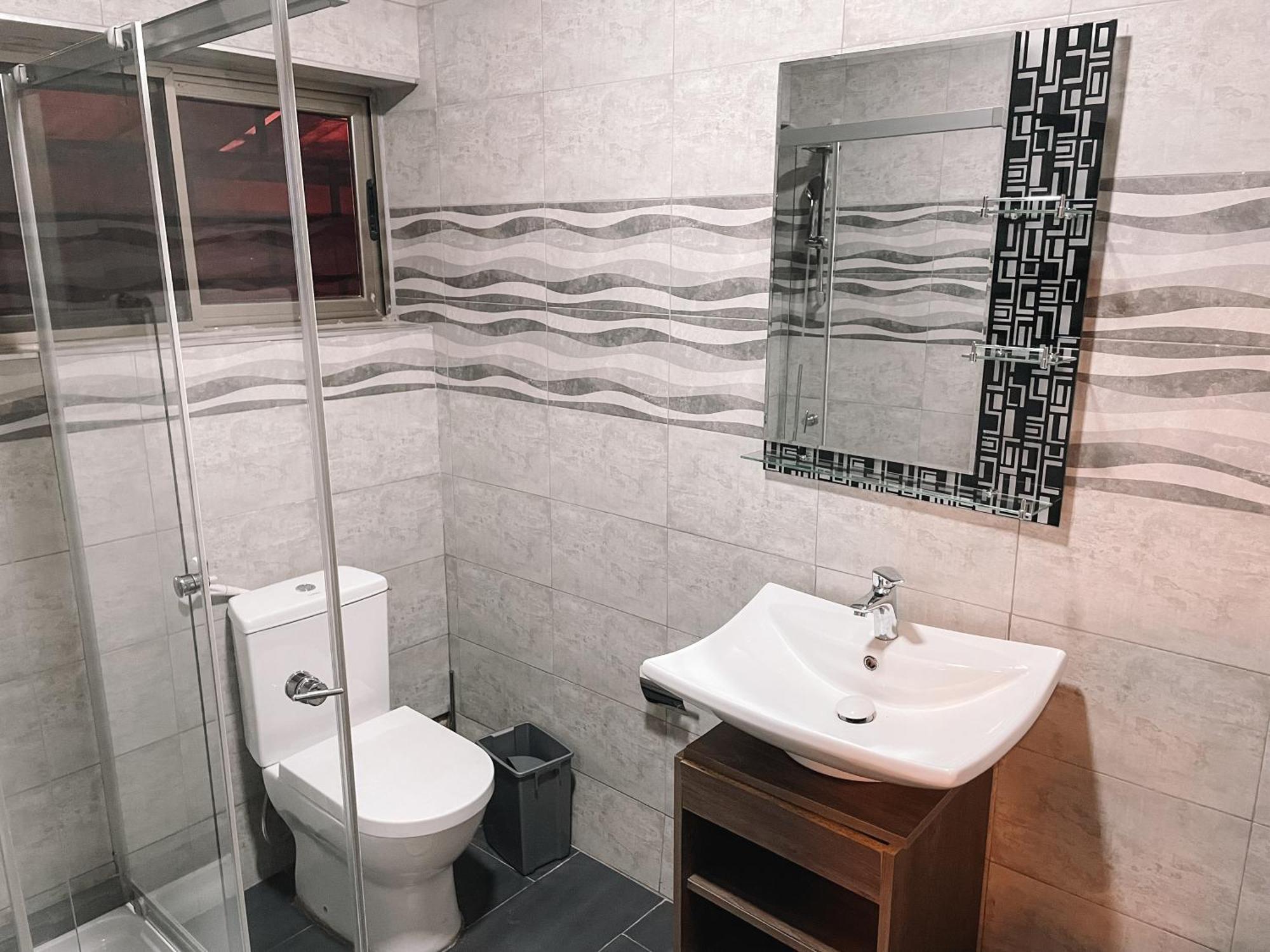 Sky Suites East Legon อักกรา ภายนอก รูปภาพ